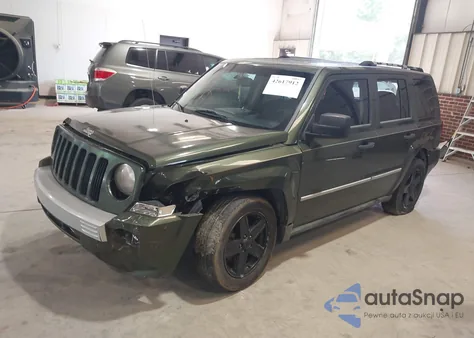 2008 Jeep Patriot Limited z USA, uszkodzony, nr VIN 1J8FF48W48D657860